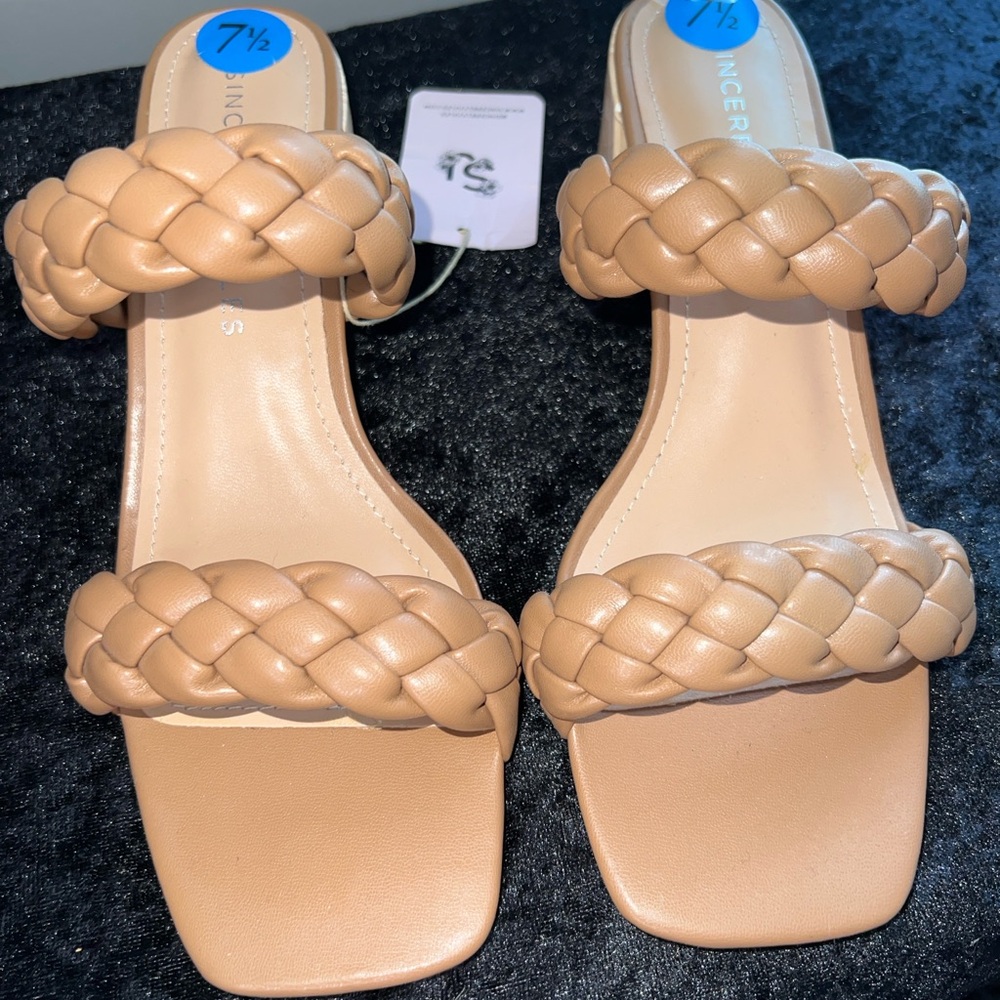 Small heel shoe great for the summer!